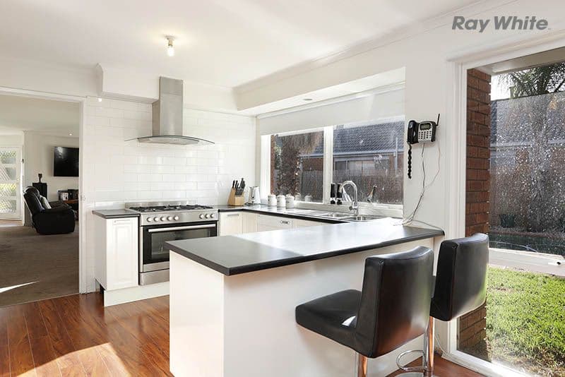8 Martine Court, Point Cook VIC 3030, Point Cook - Thumbnail 4