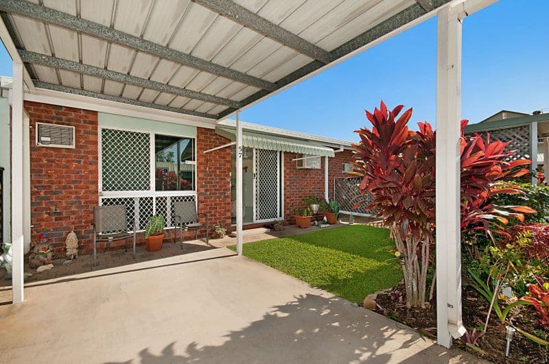 17 Albert Street, CRANBROOK QLD 4814, Cranbrook - Thumbnail 2