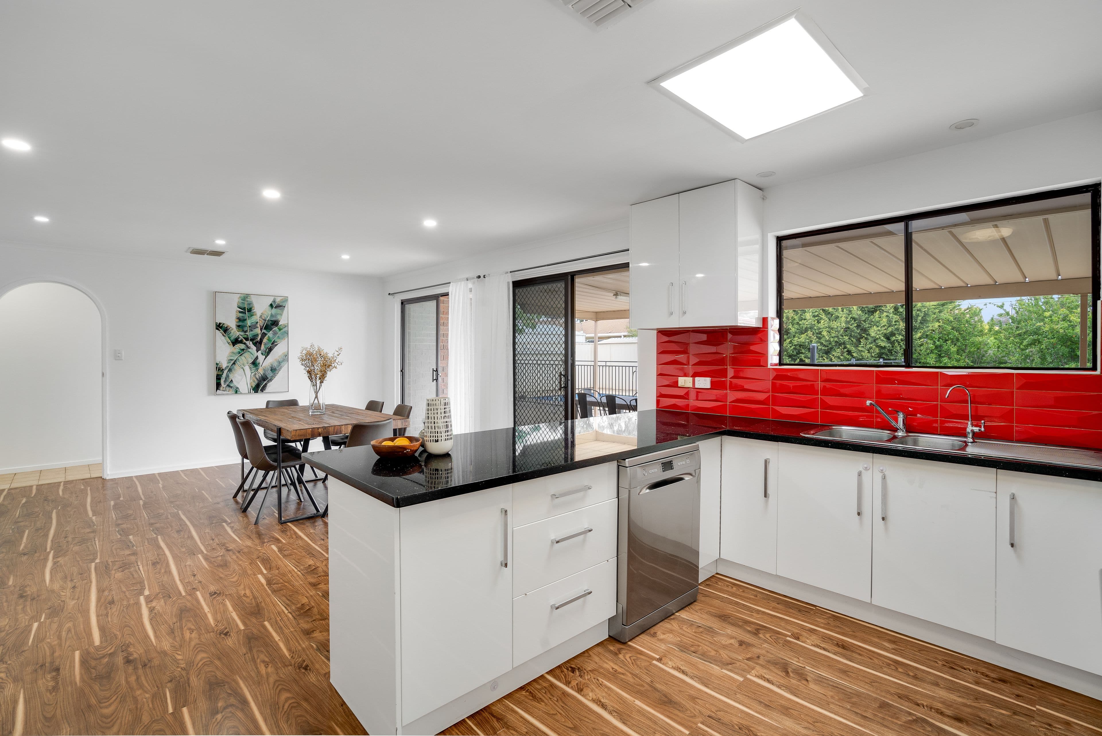 45 Volare Avenue, Para Vista SA 5093, Para Vista - Thumbnail 3