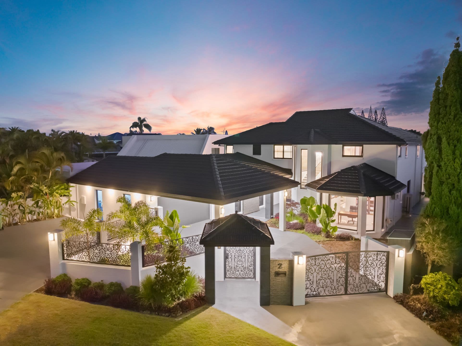 2 Royal Mews, Paradise Point QLD 4216, Paradise Point - Thumbnail 3