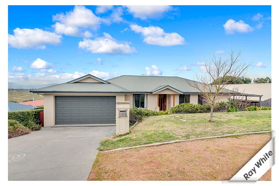 4 Counihan Court, Dunlop ACT 2615, Dunlop - Image 1