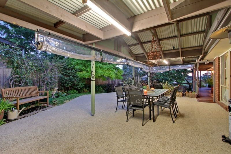 8 HILLVIEW Court, CROYDON HILLS VIC 3136, Croydon Hills - Thumbnail 3