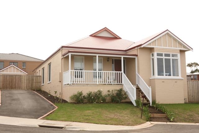 23 Adriana Crescent, WARRNAMBOOL VIC 3280, Warrnambool - Image 1