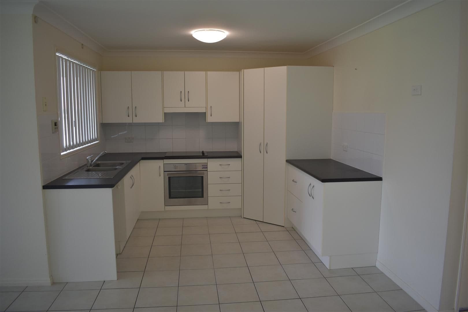 13 Riley Drive, Gracemere QLD 4702, Gracemere - Thumbnail 4