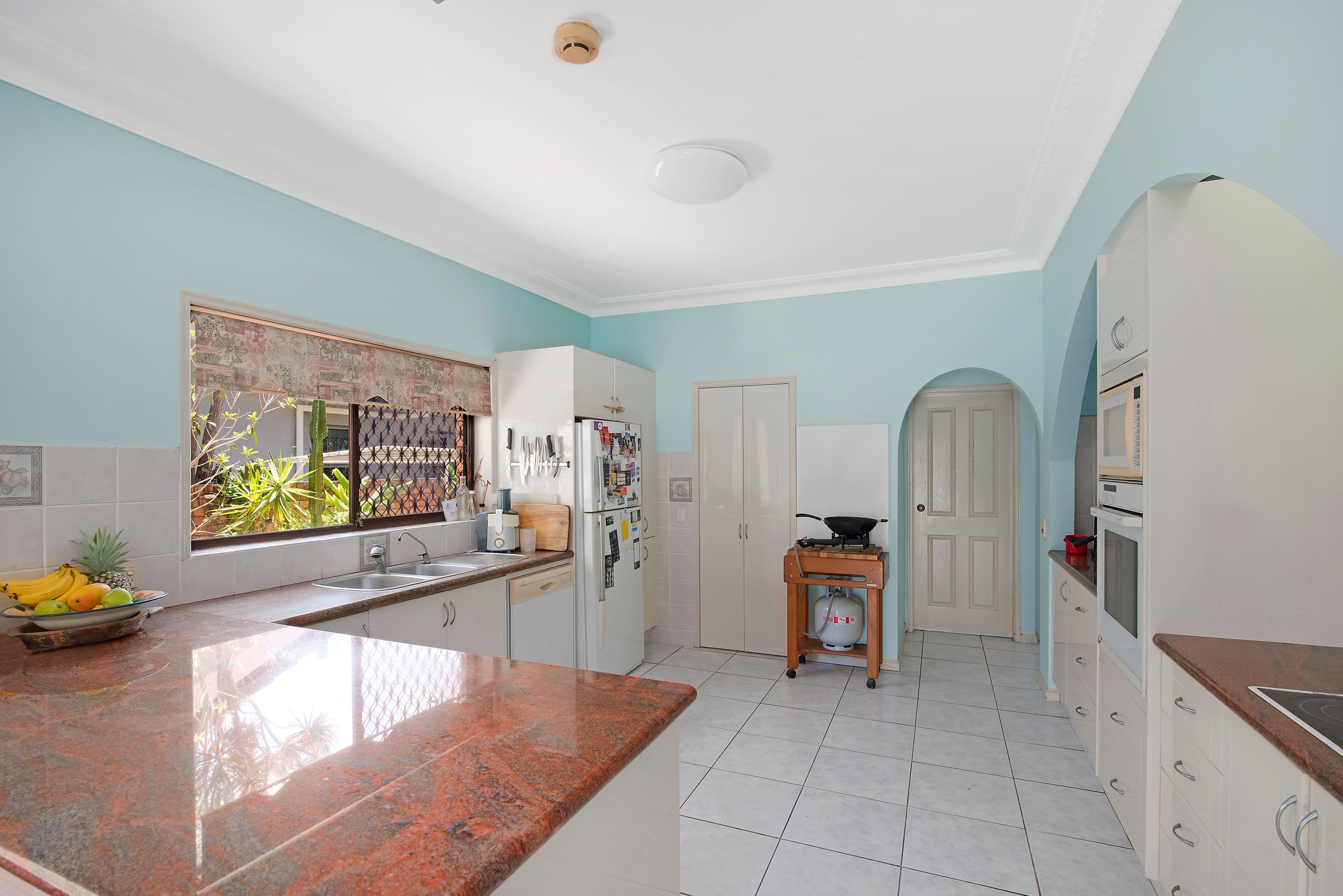 8 Melaleuca Drive, Palm Beach QLD 4221, Palm Beach - Thumbnail 4
