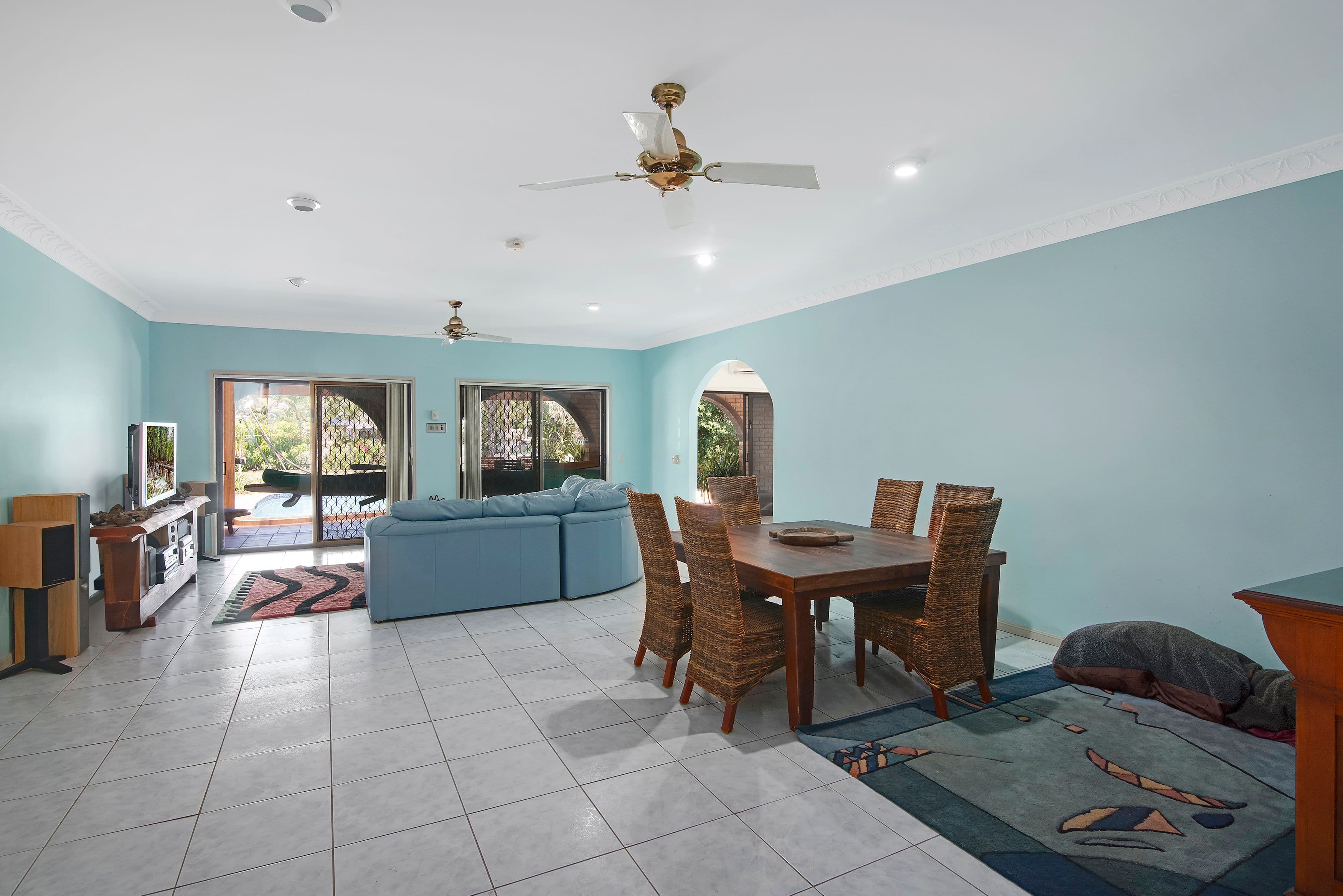 8 Melaleuca Drive, Palm Beach QLD 4221, Palm Beach - Thumbnail 8