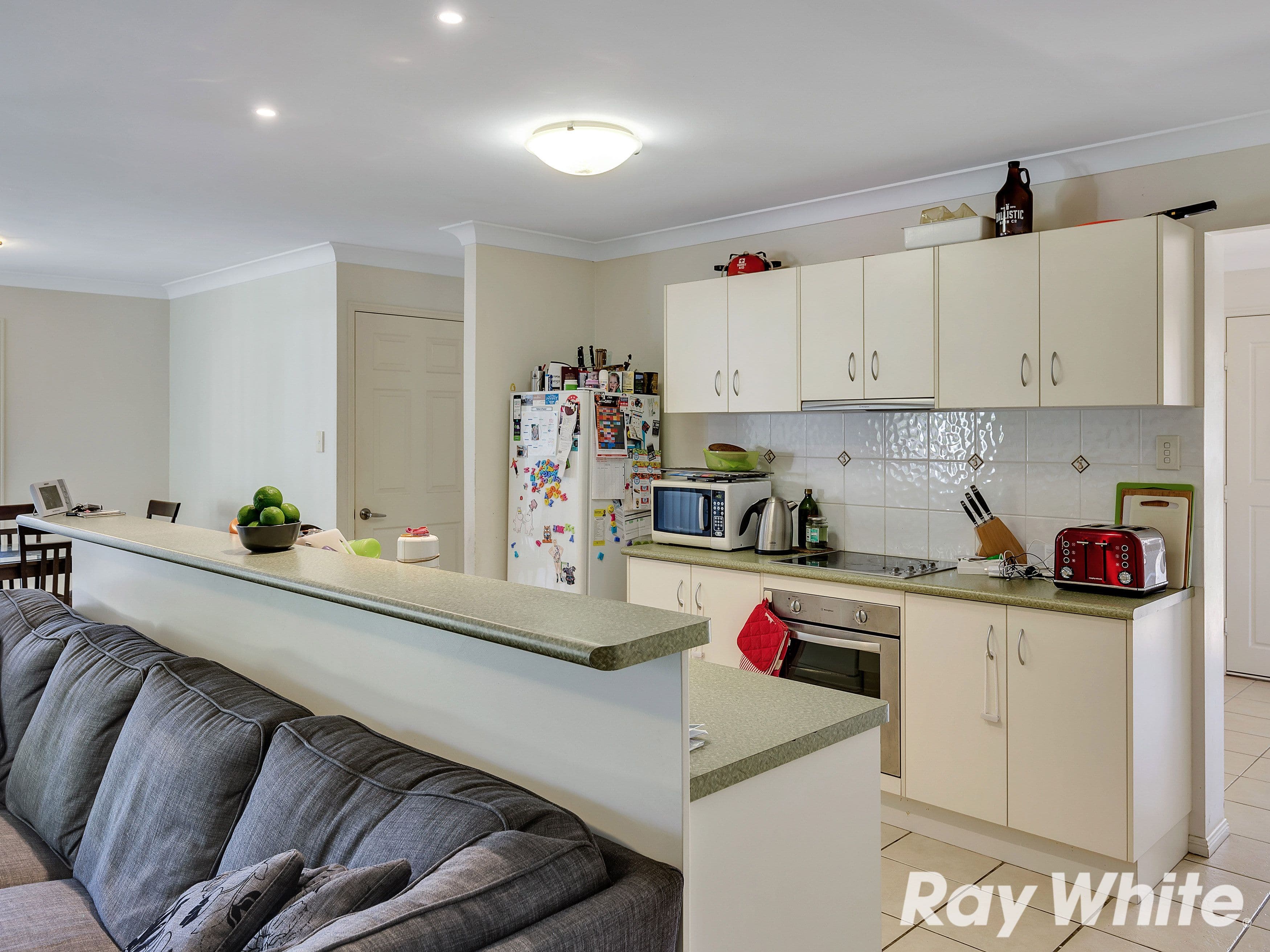 14 Toona Place, Calamvale QLD 4116, Calamvale - Thumbnail 3