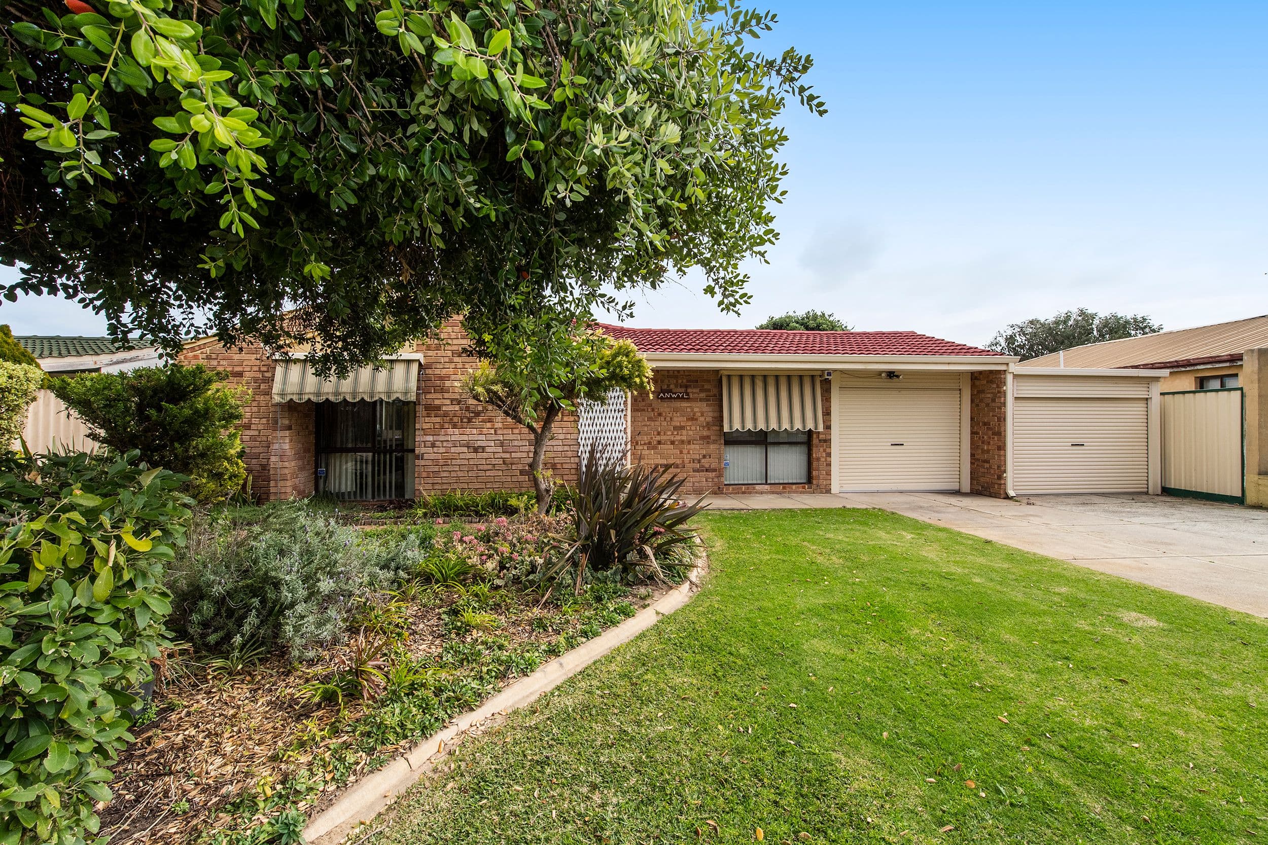 6 Cutter Road, Waikiki WA 6169, Waikiki - Image 1