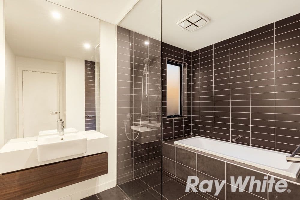 2 Berry Yung Avenue, Burwood VIC 3125, Burwood - Thumbnail 7