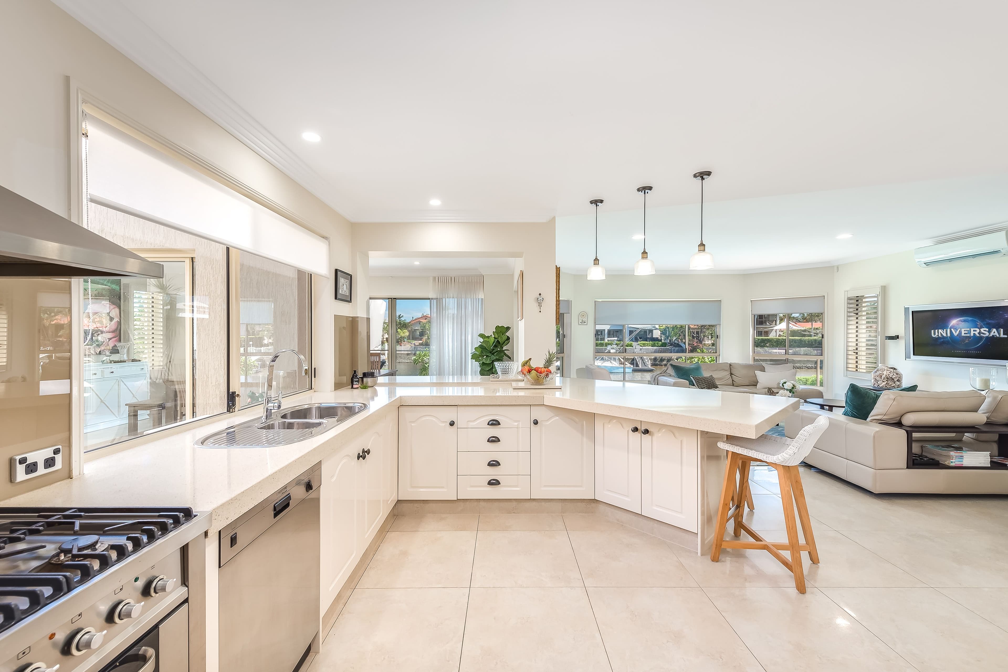129 Pebble Beach Drive, Runaway Bay QLD 4216, Runaway Bay - Thumbnail 4