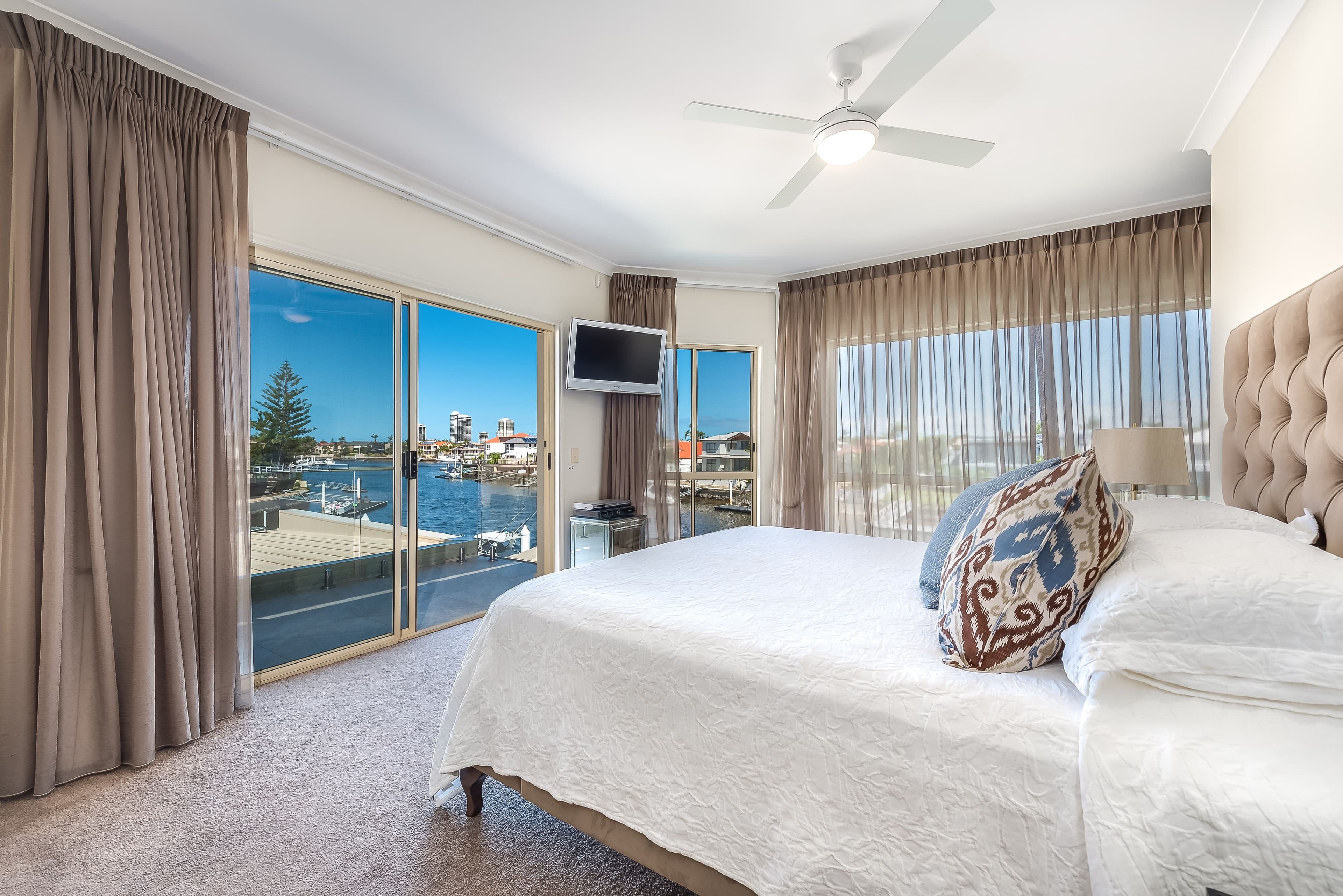 129 Pebble Beach Drive, Runaway Bay QLD 4216, Runaway Bay - Thumbnail 8