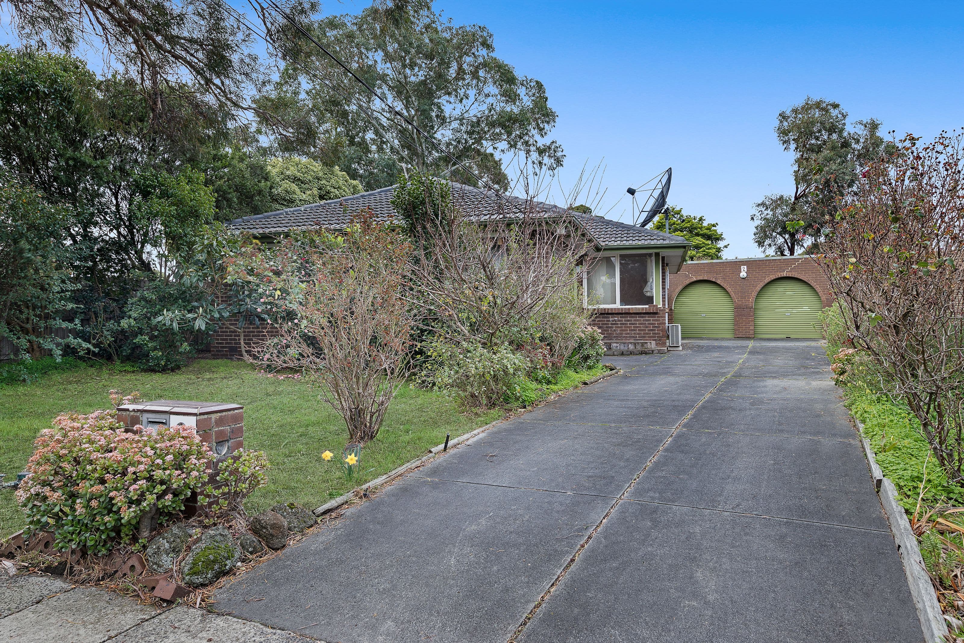 2 Excalibur Avenue, Glen Waverley VIC 3150, Glen Waverley - Thumbnail 2