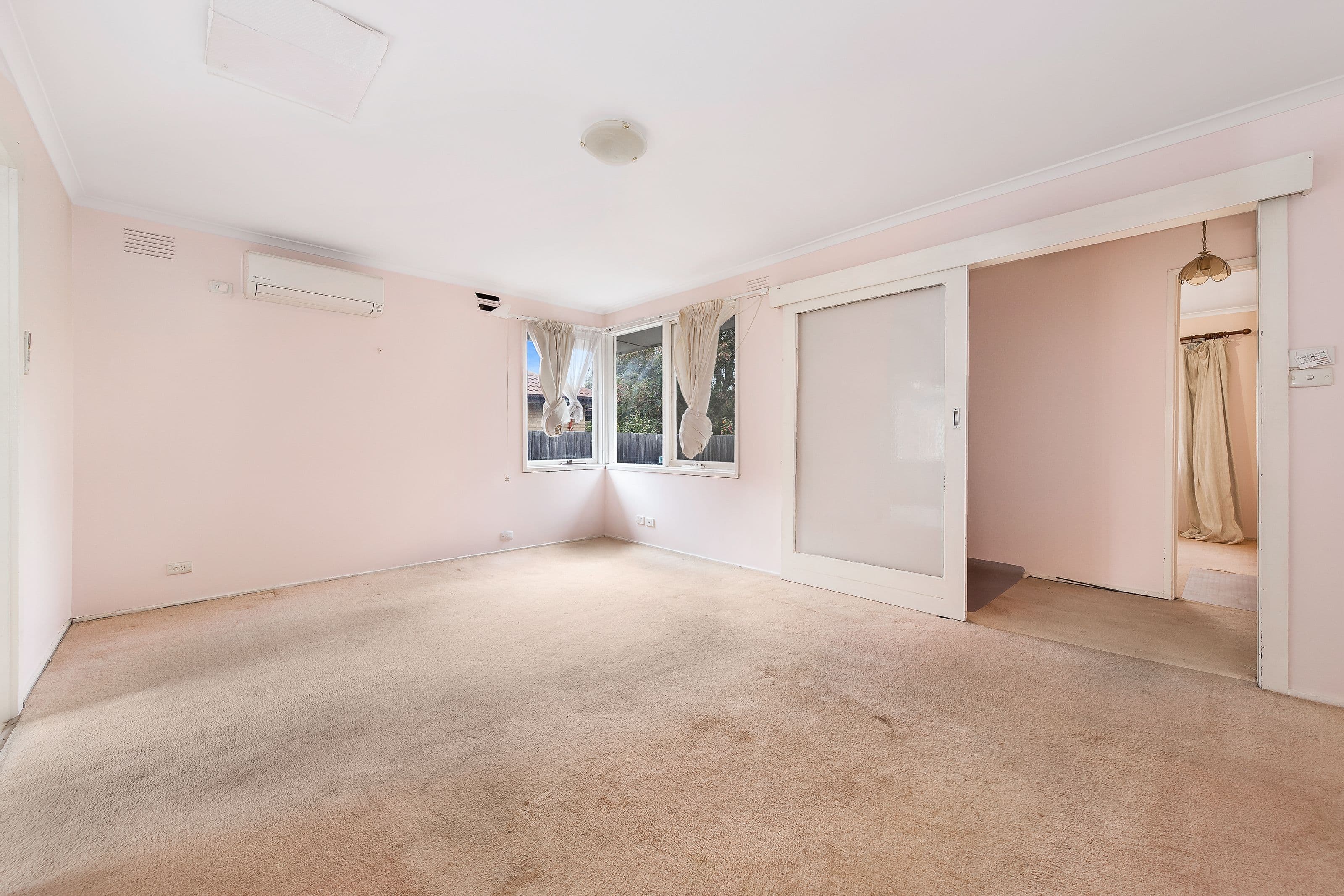2 Excalibur Avenue, Glen Waverley VIC 3150, Glen Waverley - Thumbnail 4