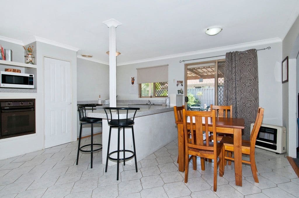 7 Latania Grove, WARNBRO WA 6169, Warnbro - Thumbnail 5