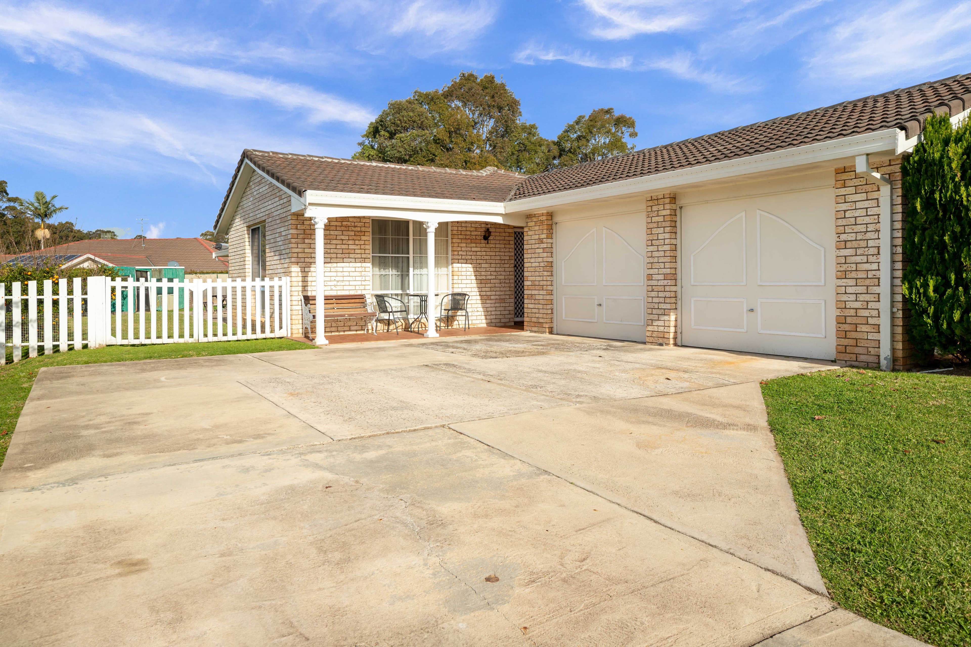 11 Sunshine Bay Road, Sunshine Bay - Thumbnail 2