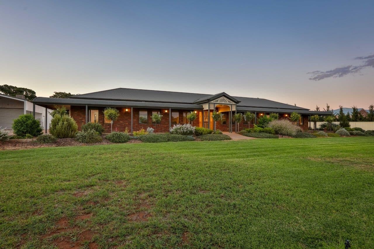 752 Cocklin Avenue, Red Cliffs VIC 3496, Red Cliffs - Thumbnail 2