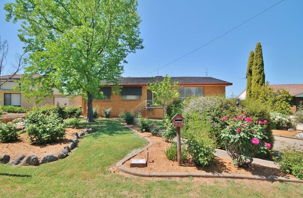 51 Fontenoy Street, Young - Image 1