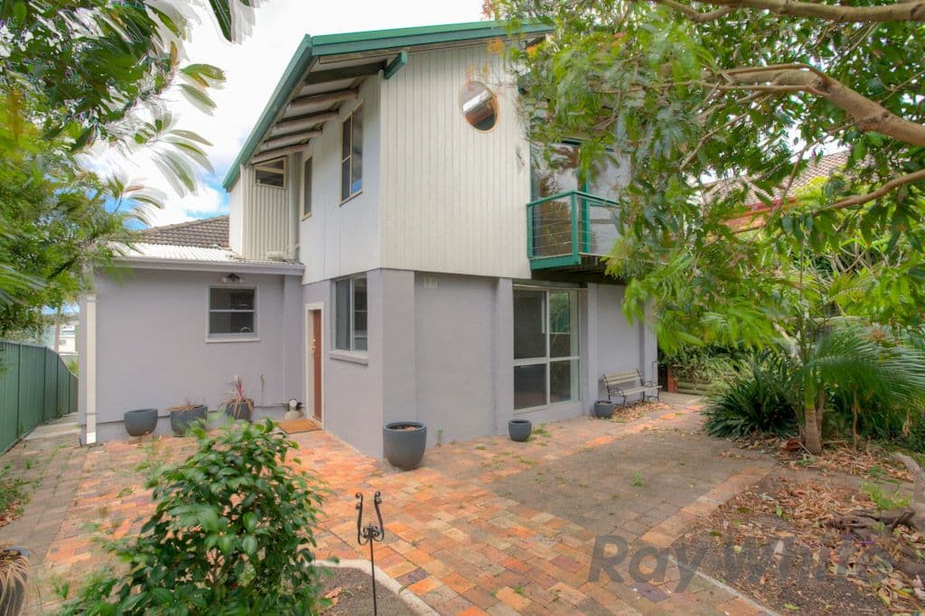 24 Shannon Street, MARKS POINT NSW 2280, Marks Point - Thumbnail 2
