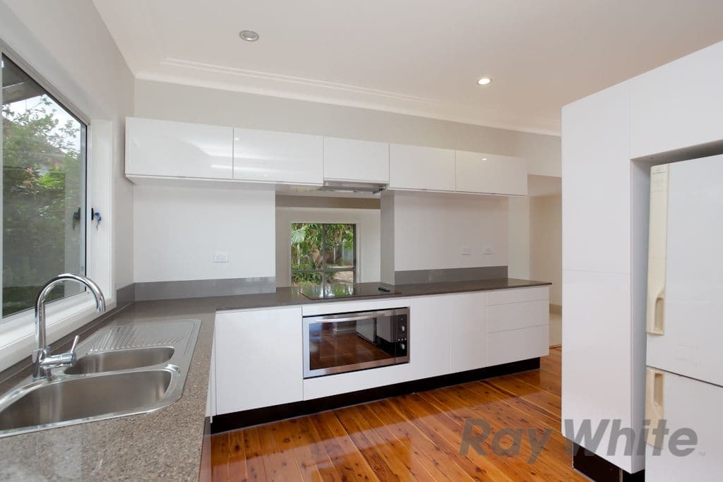 24 Shannon Street, MARKS POINT NSW 2280, Marks Point - Thumbnail 3