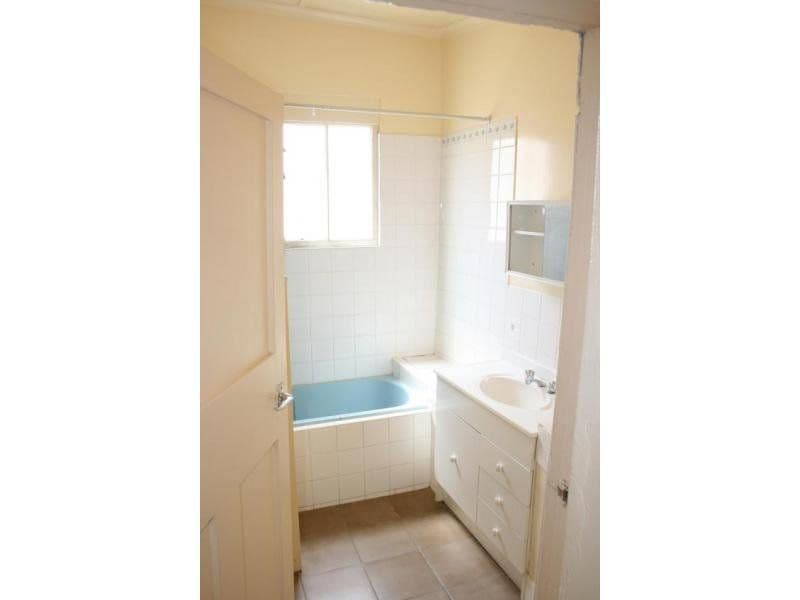 3 Sterne Street, Goulburn NSW 2580, Goulburn - Thumbnail 4