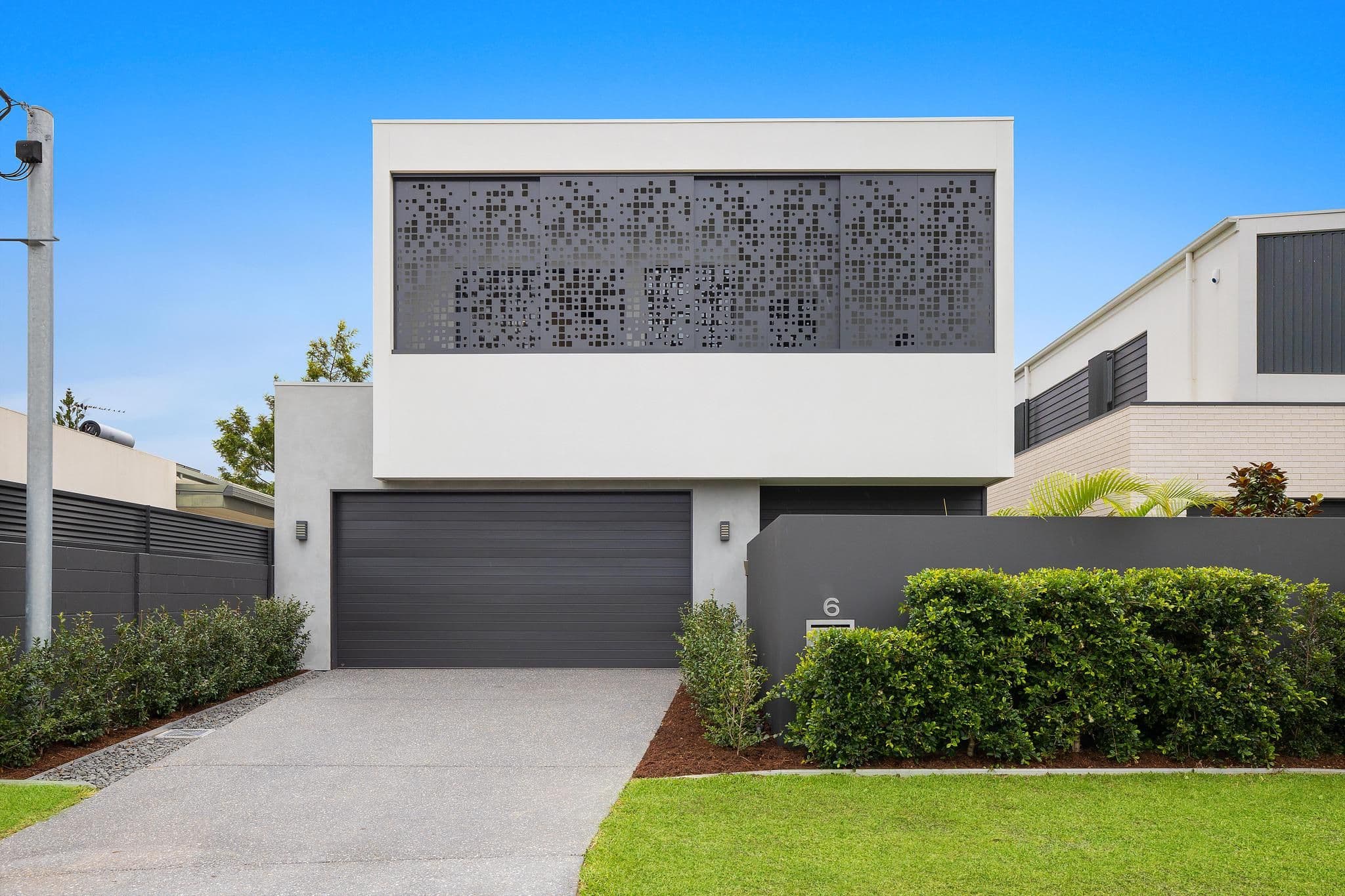 6 Saint Pauls Place, Isle Of Capri QLD 4217, Isle Of Capri - Image 1