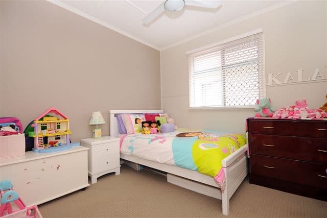 48 Dunne Street, HARRISTOWN QLD 4350, Harristown - Thumbnail 6