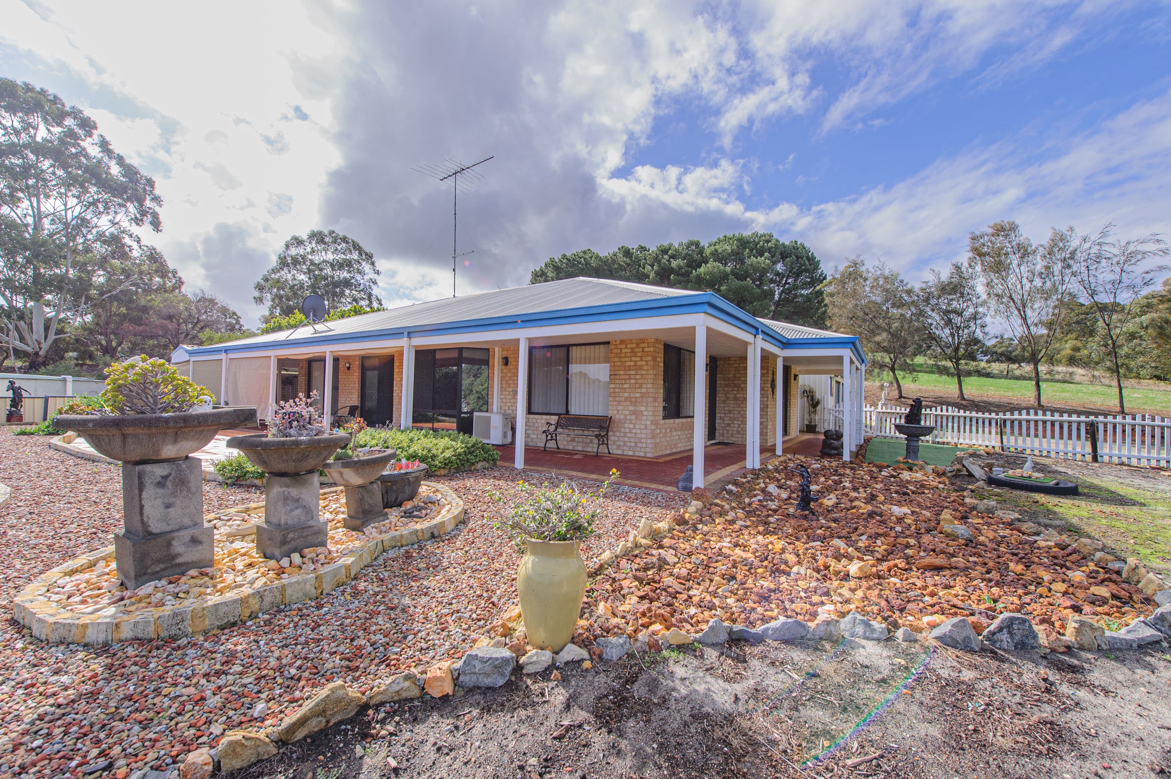 141 Meadowbrook Ramble, Bullsbrook WA 6084, Bullsbrook - Image 1