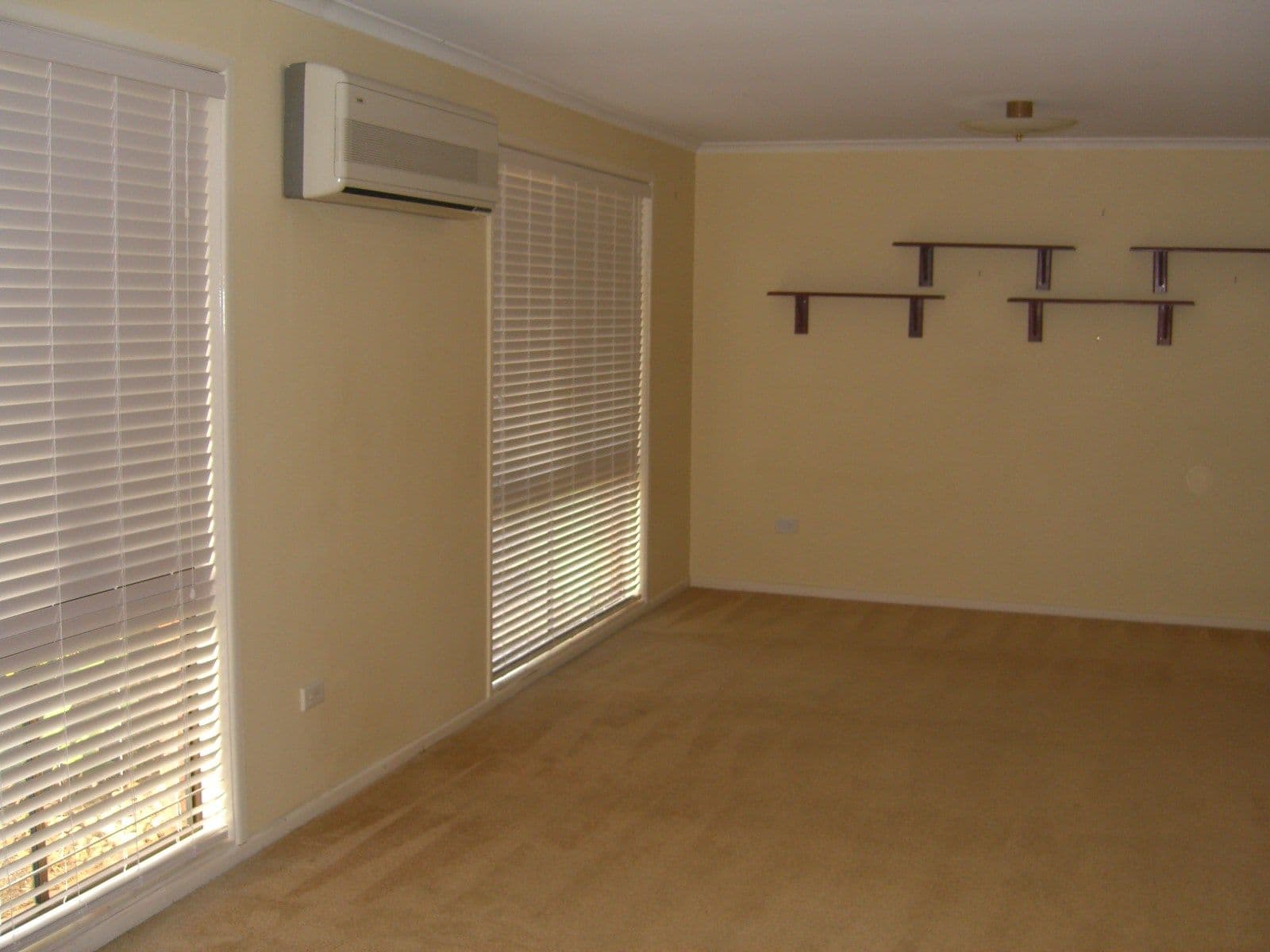 20 Moogara Street, Shailer Park QLD 4128, Shailer Park - Thumbnail 2