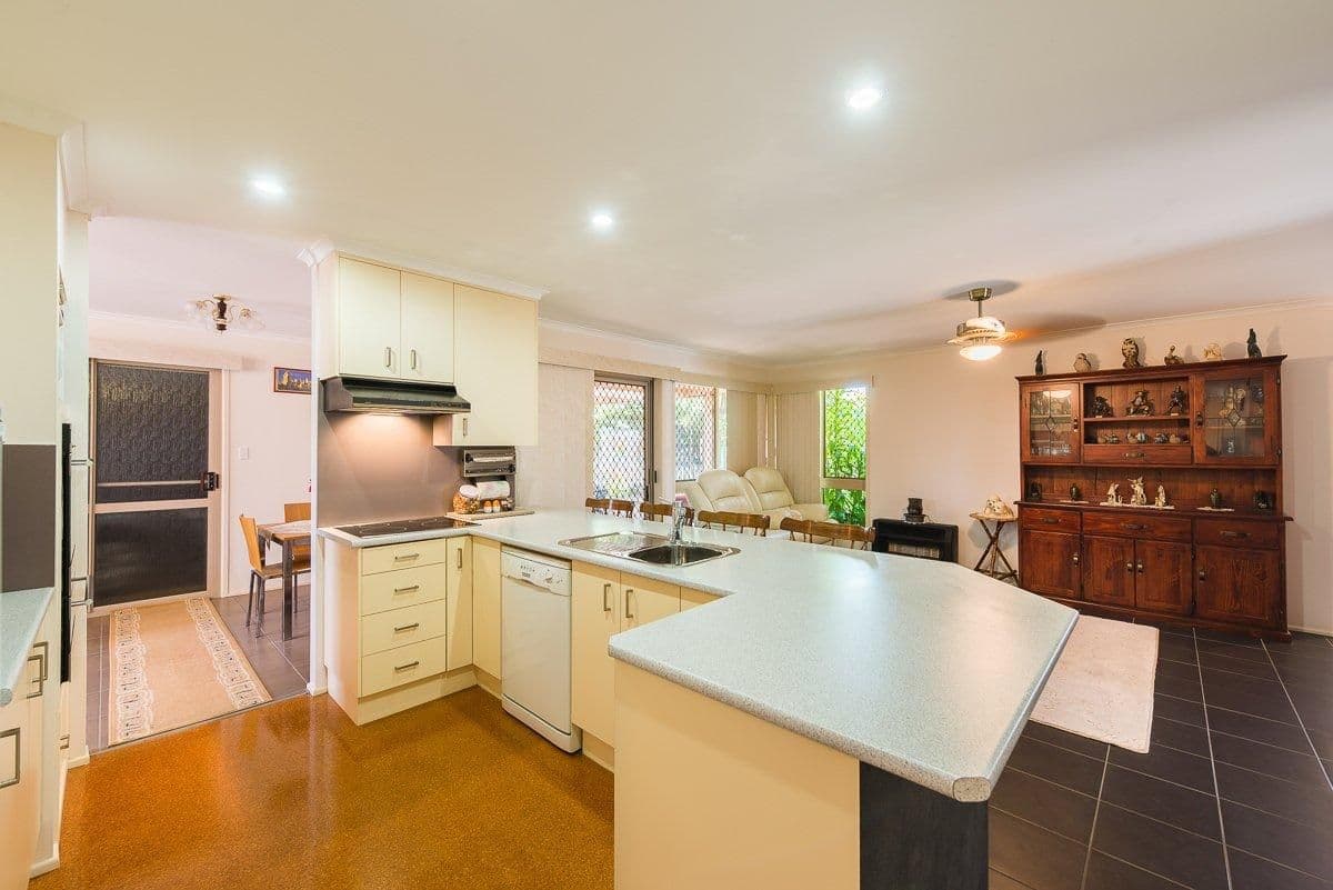 28 Stumm Street, KEARNEYS SPRING QLD 4350, Kearneys Spring - Thumbnail 4