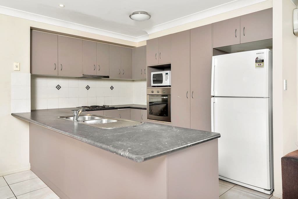 89 Kearney Street, Kearneys Spring QLD 4350, Kearneys Spring - Thumbnail 2