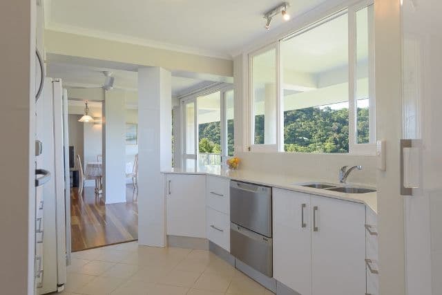 252 Toogood Road, BAYVIEW HEIGHTS QLD 4868, Bayview Heights - Thumbnail 5