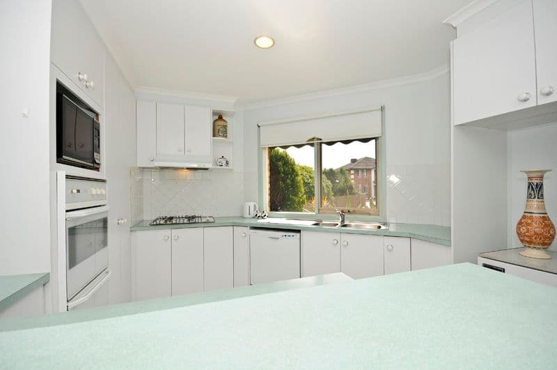 15 BUVELOT Court, CHIRNSIDE PARK VIC 3116, Chirnside Park - Thumbnail 3