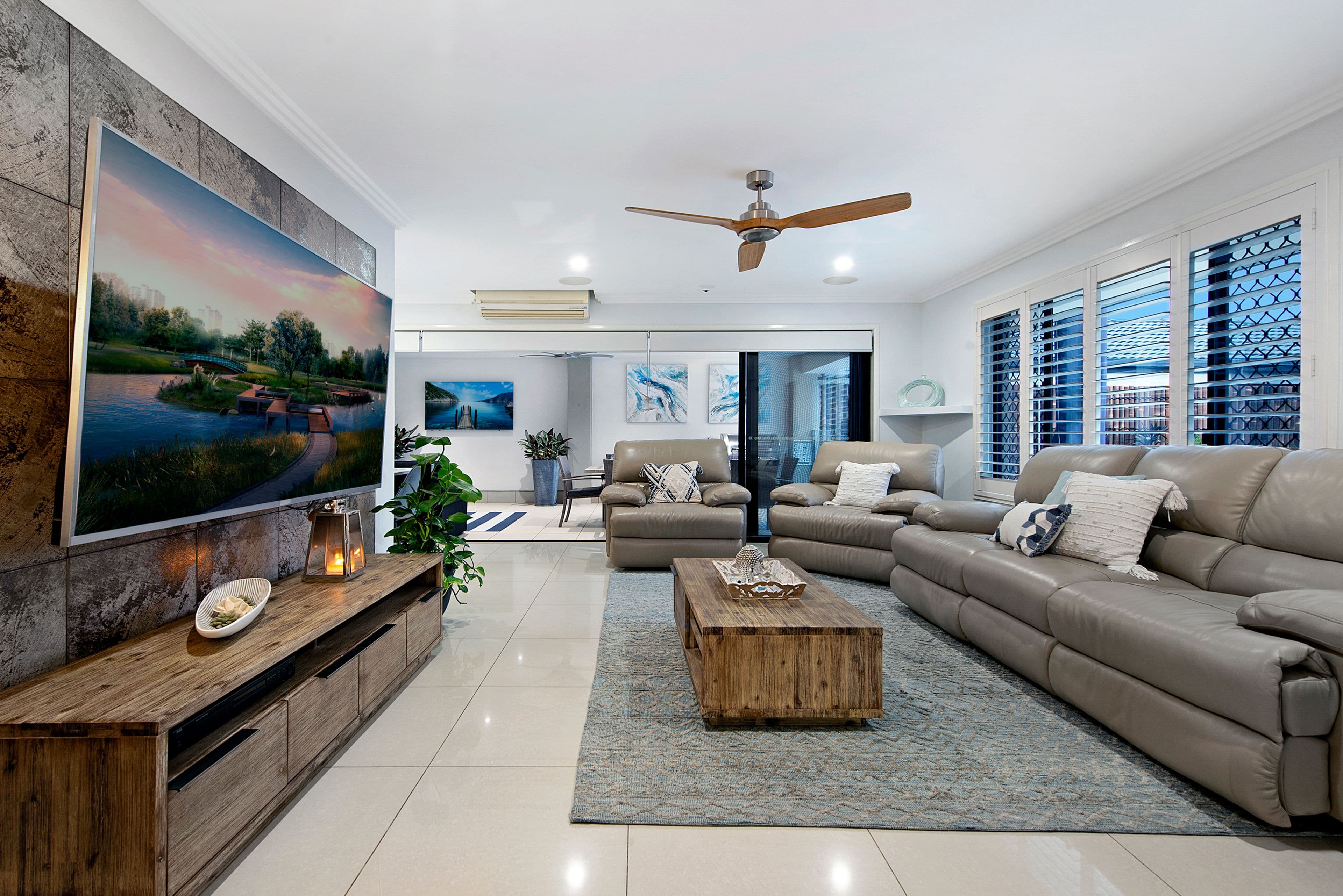 20 Launch Road, Mermaid Waters QLD 4218, Mermaid Waters - Thumbnail 4