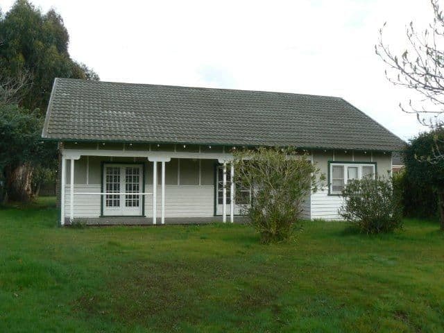 21 James Street, Pakenham VIC 3810, Pakenham - Thumbnail 2
