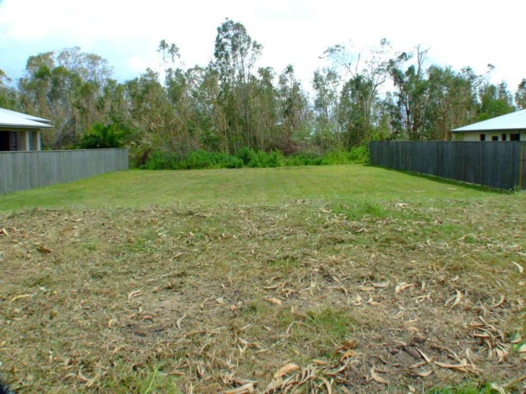 61 Woodwark Drive, BUSHLAND BEACH QLD 4818, Bushland Beach - Thumbnail 2