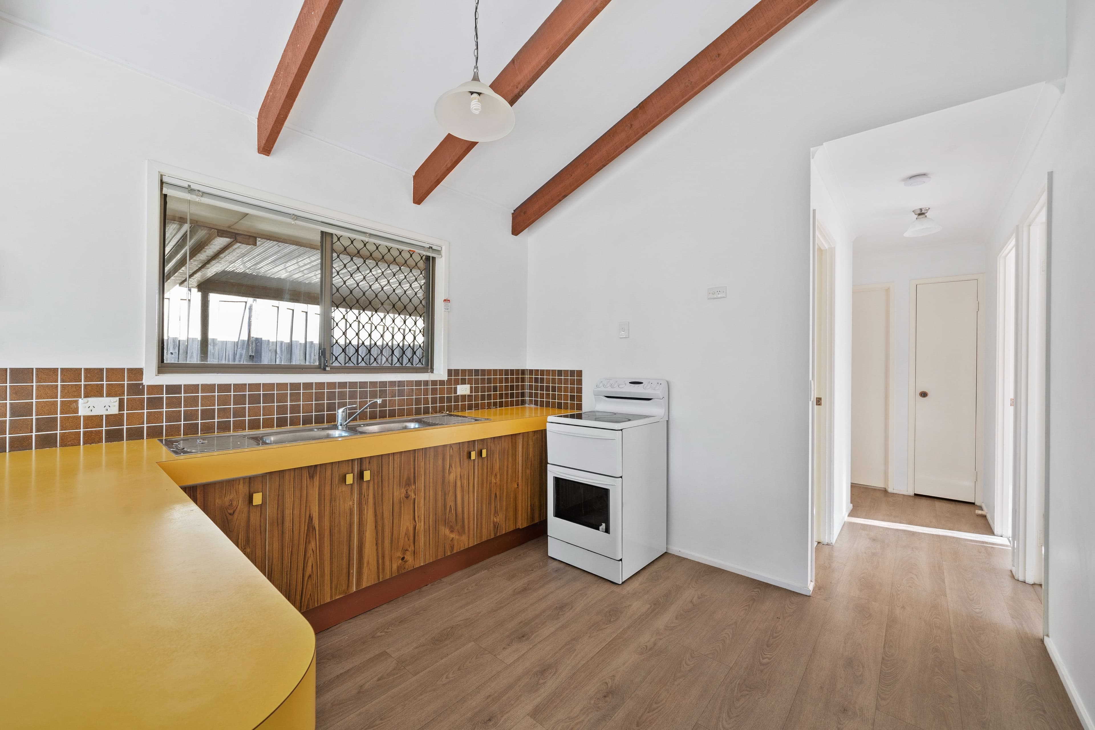 2 Adrose Court, Beenleigh QLD 4207, Beenleigh - Thumbnail 6