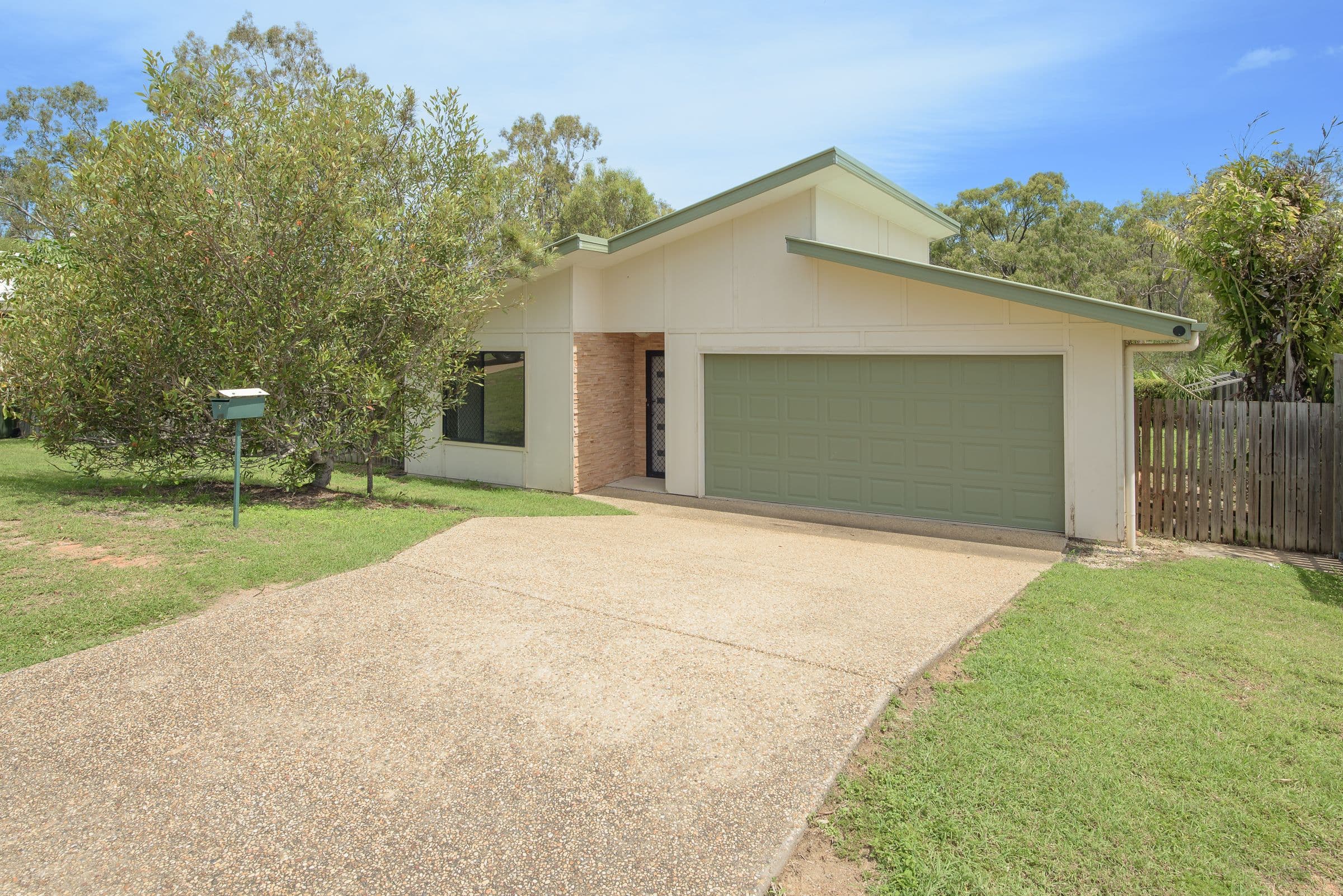 7 Melaleuca Place, Glen Eden QLD 4680, Glen Eden - Image 1