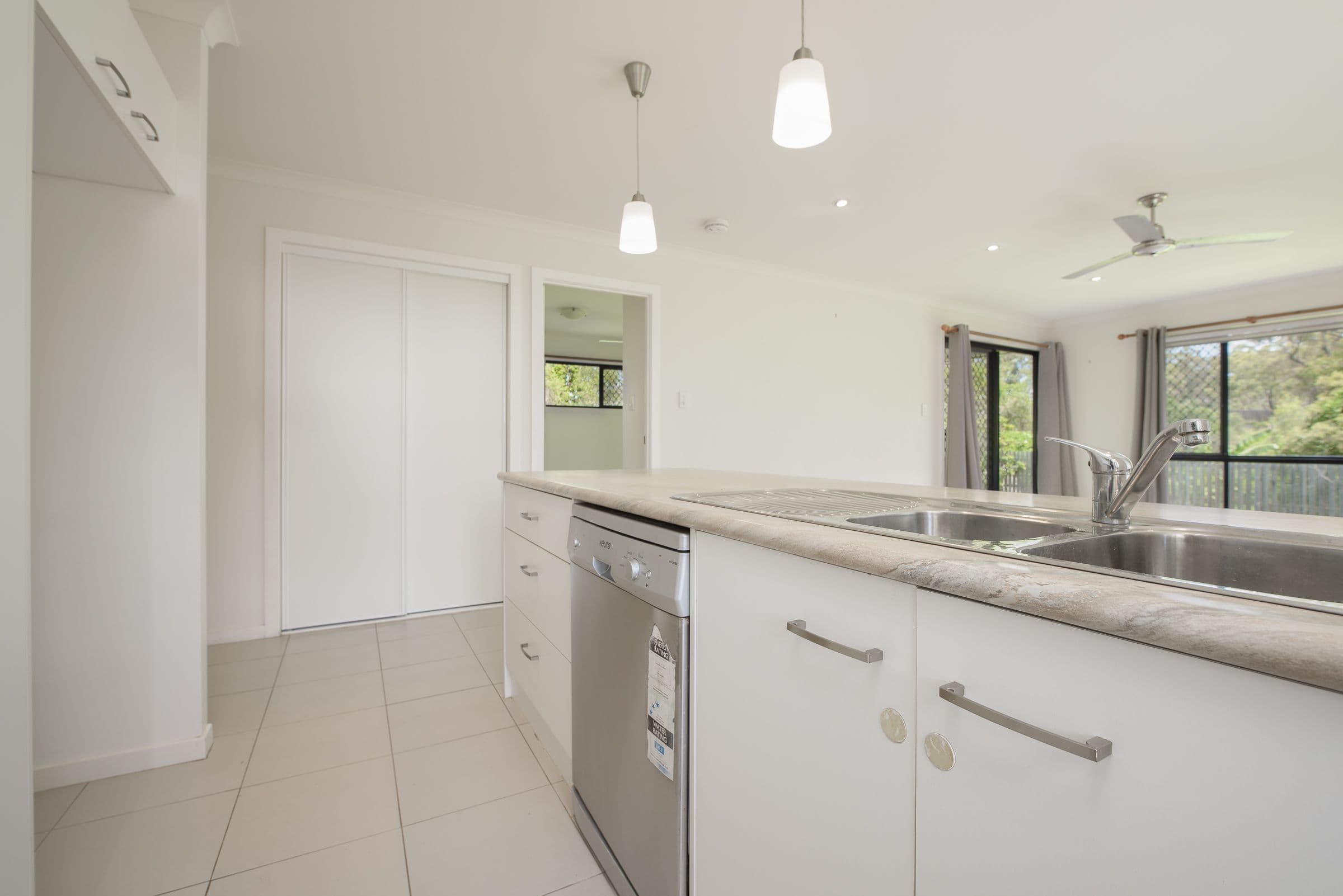 7 Melaleuca Place, Glen Eden QLD 4680, Glen Eden - Thumbnail 6