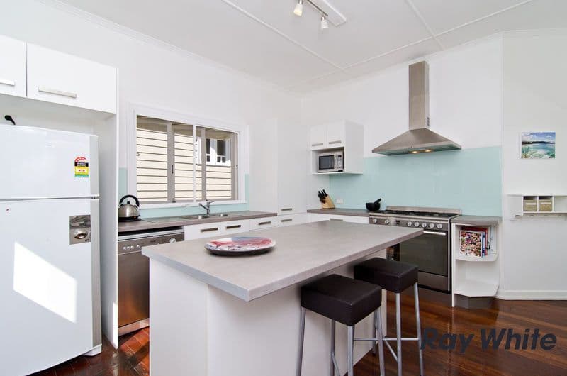 35 Taylor Street, WINDSOR QLD 4030, Windsor - Thumbnail 5
