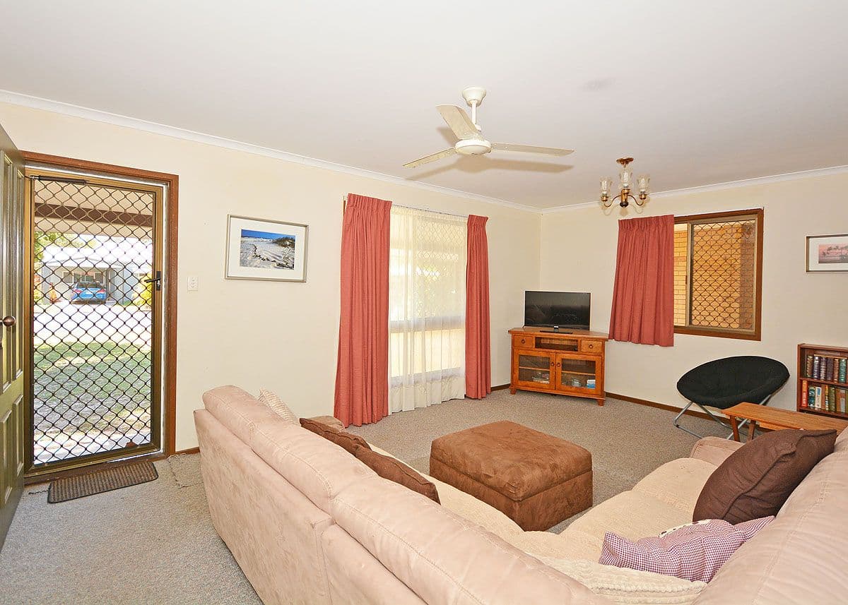 11 Richard Street, Urangan QLD 4655, Urangan - Thumbnail 3