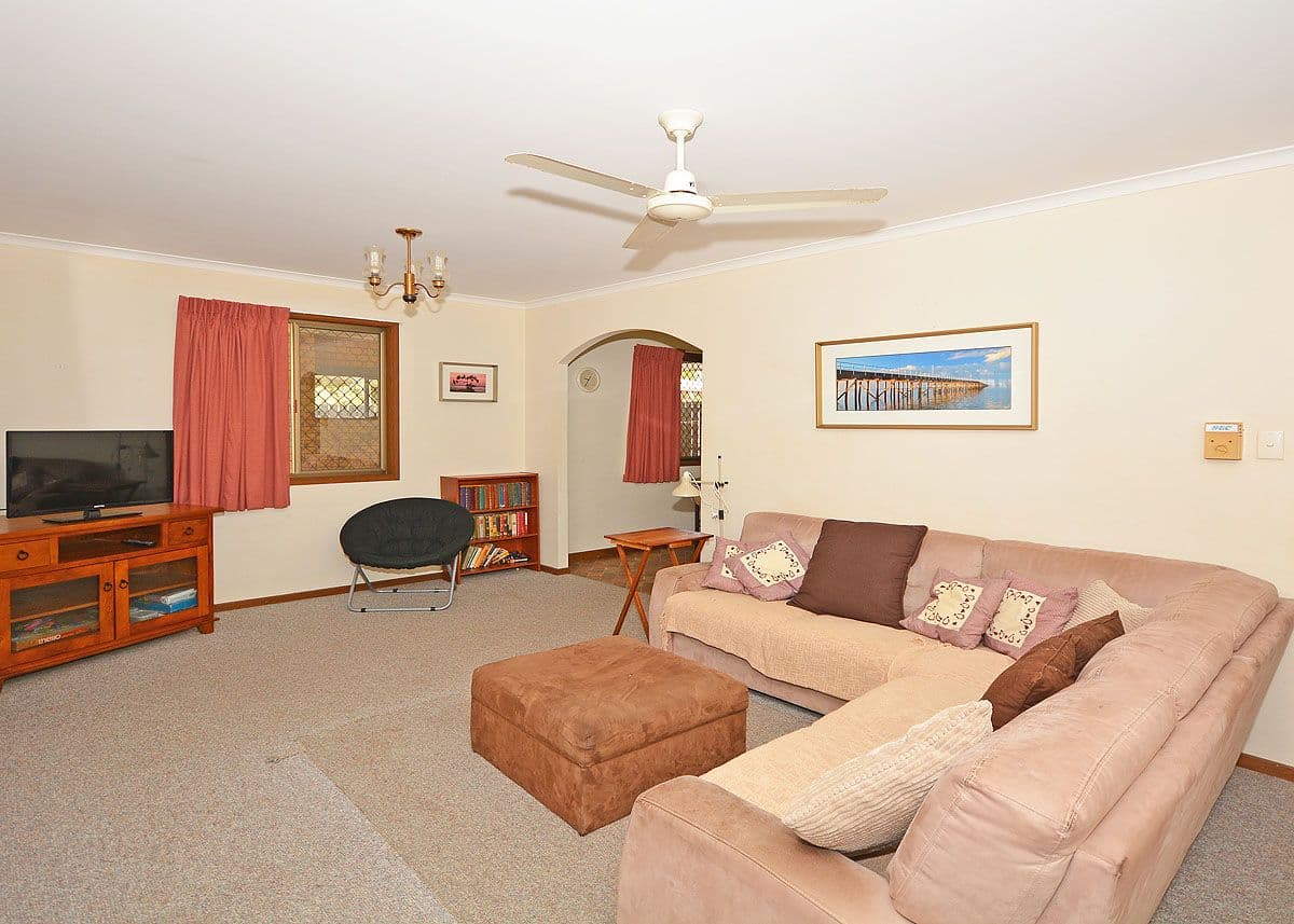 11 Richard Street, Urangan QLD 4655, Urangan - Thumbnail 4