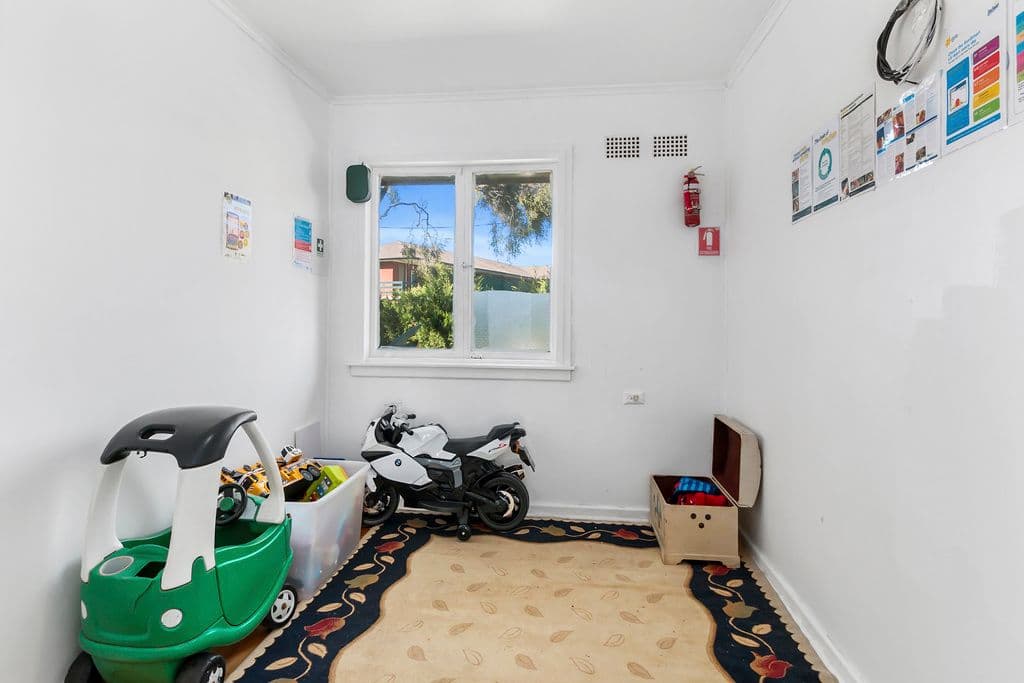 15 Elrington Place, Cartwright NSW 2168, Cartwright - Thumbnail 4
