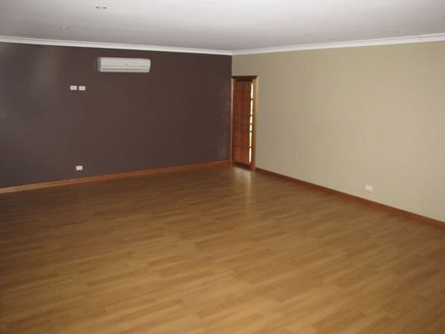 3 Hughes Street, BERRI SA 5343, Berri - Thumbnail 4
