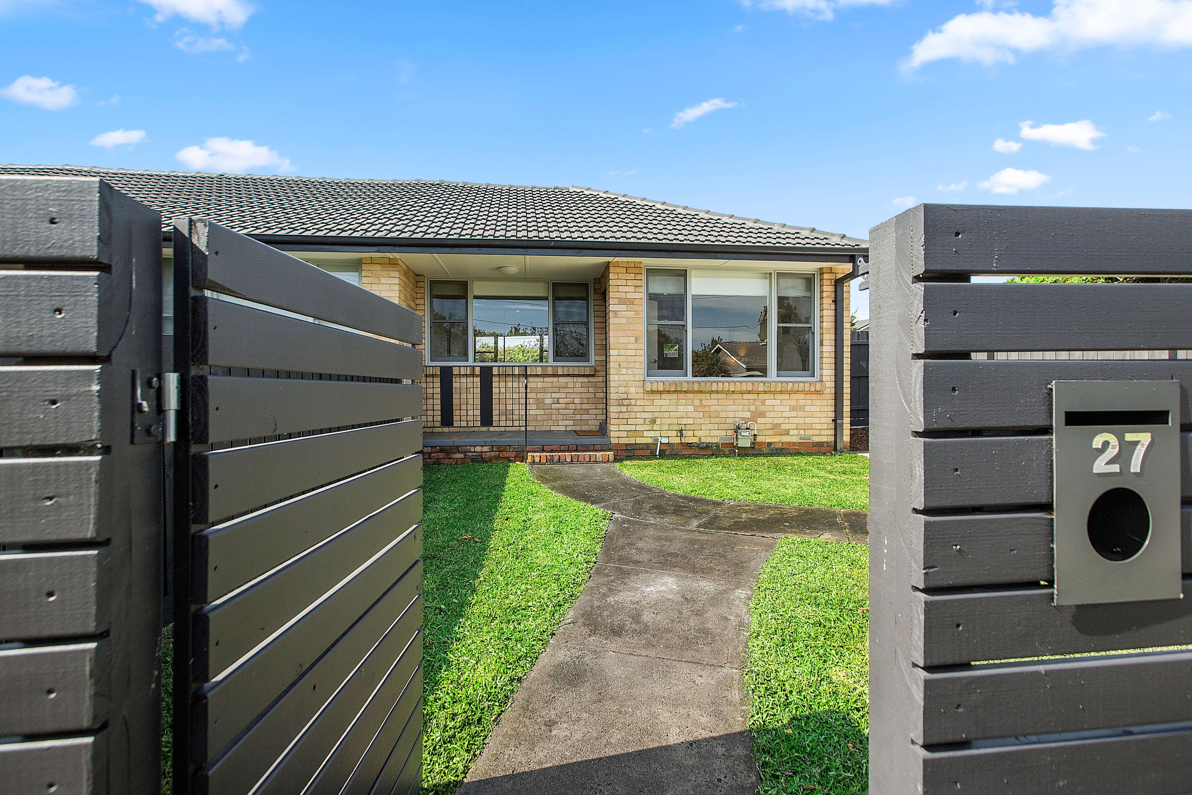 27 Erskine Street, Frankston VIC 3199, Frankston - Image 1
