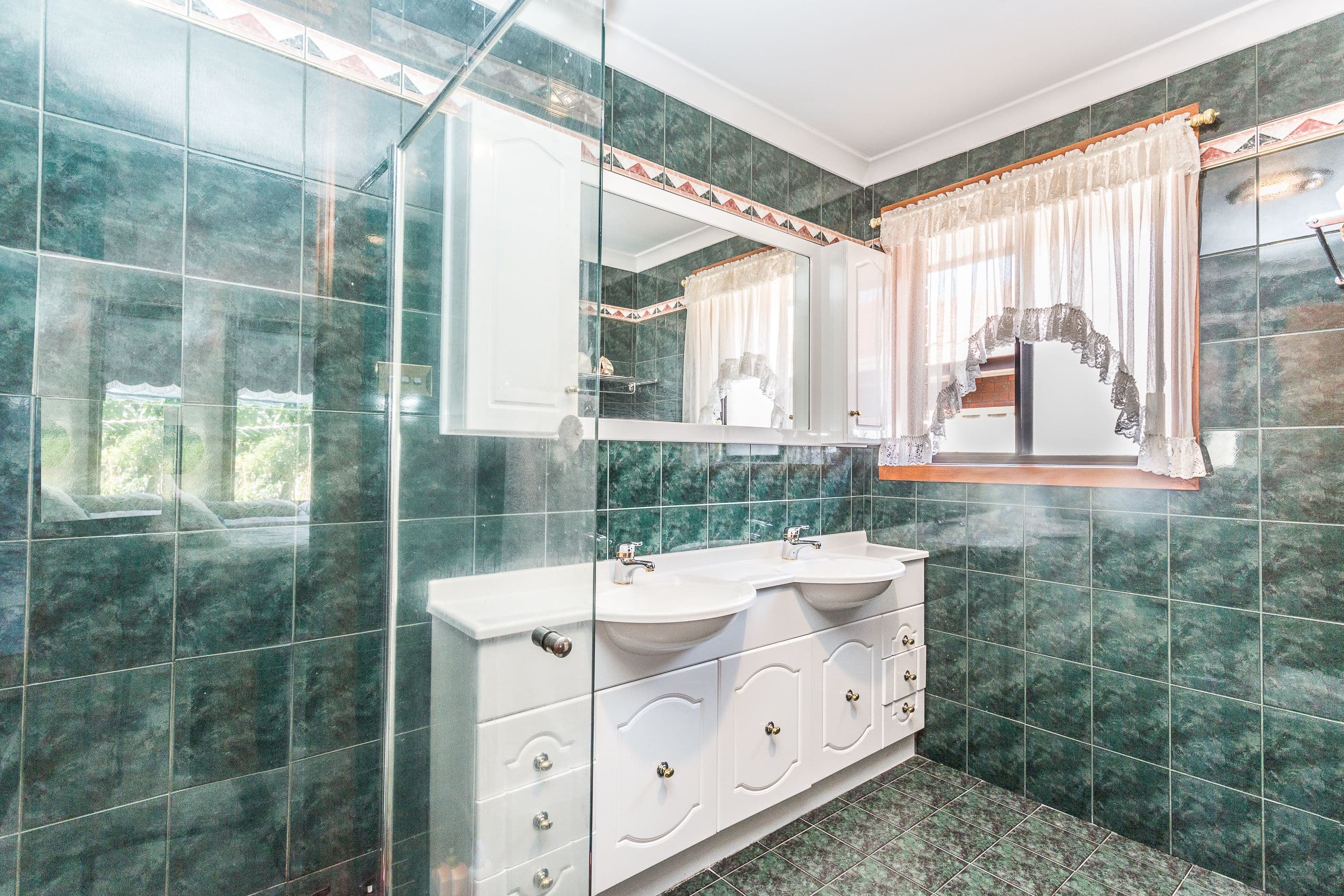 11 Cheleon Way, Kings Park VIC 3021, Kings Park - Thumbnail 4