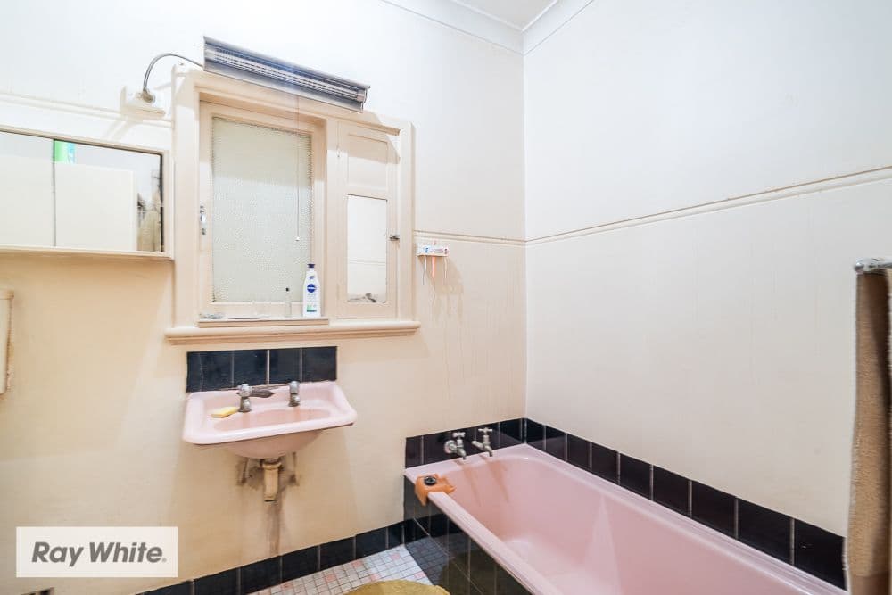 127 Walter Road West, Dianella WA 6059, Dianella - Thumbnail 6