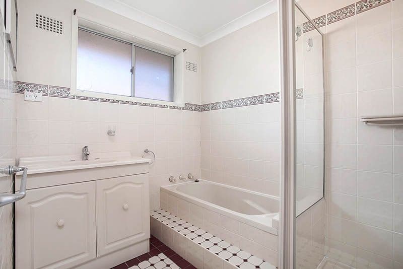 22 Burrell Crescent, Dapto - Thumbnail 3