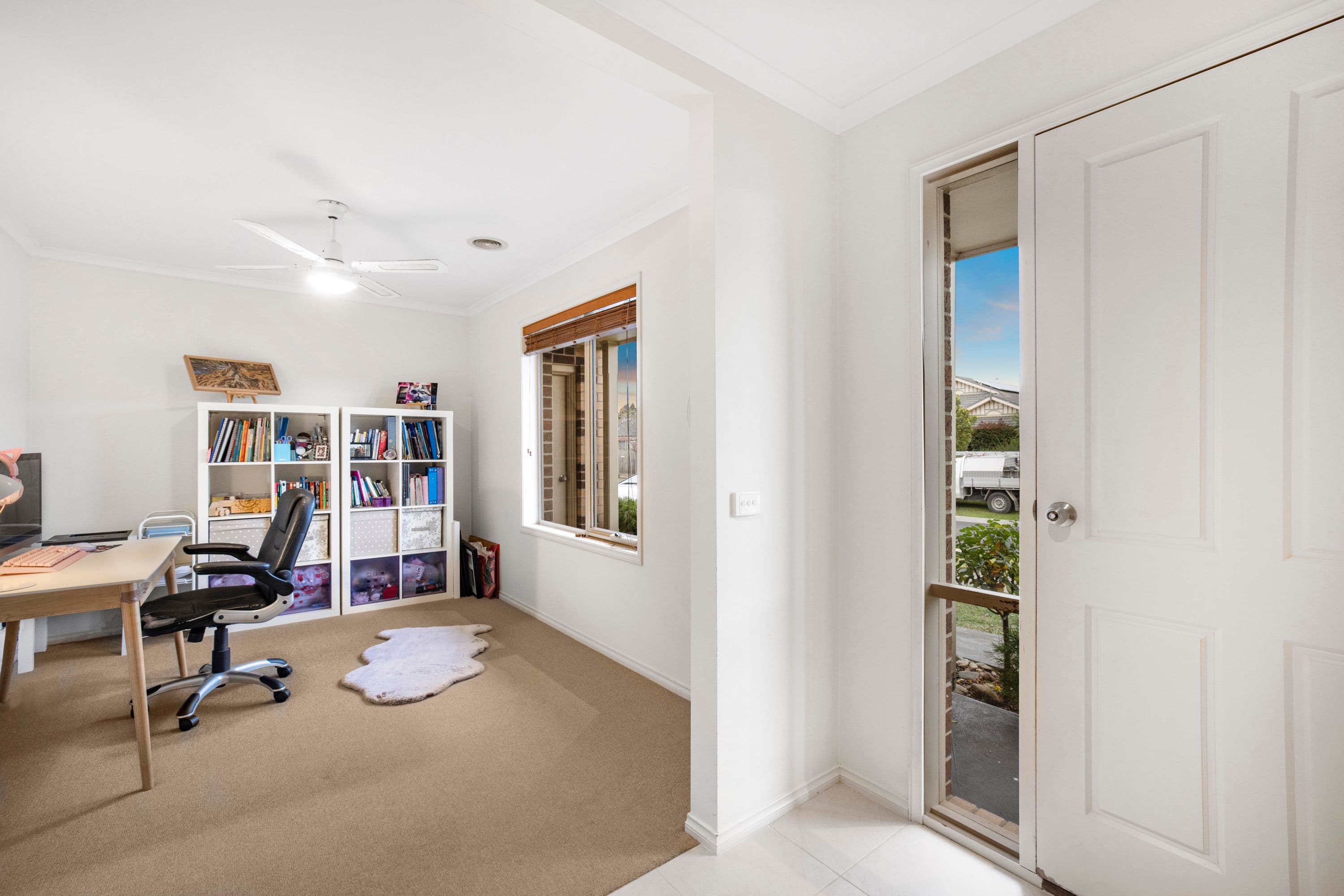 17 Drysdale Street, Pakenham VIC 3810, Pakenham - Thumbnail 2