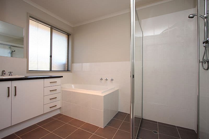 25 Chelmsford Street, CRAIGMORE SA 5114, Craigmore - Thumbnail 5