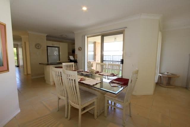 8 Tillys Place, BURLEIGH HEADS QLD 4220, Burleigh Heads - Thumbnail 4